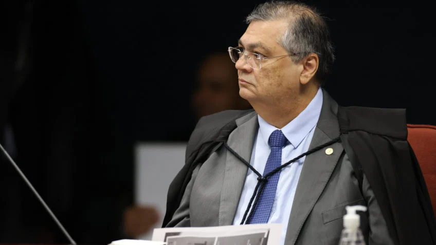 Dino diz que STF vive “viragem jurisprudencial” sobre sigilo